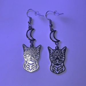 “By the Twin Moons!” Khajit Skyrim Inspired Earrings Elder Scrolls Cat Gift